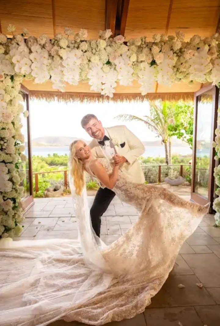 Entertainiii's tweet photo. 🚨 MrBeast married? 💍👀
If it's true, huge congratulations to Jimmy &amp; Thea! ❤️🎉 https://t.co/VE64lSMyU7