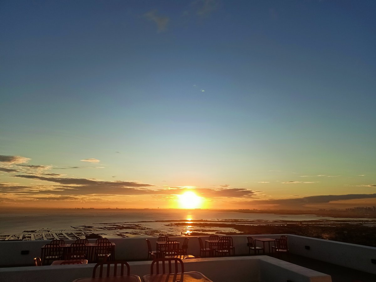 ARandomScene's tweet photo. Beautiful sunset https://t.co/0TGaosXp5B