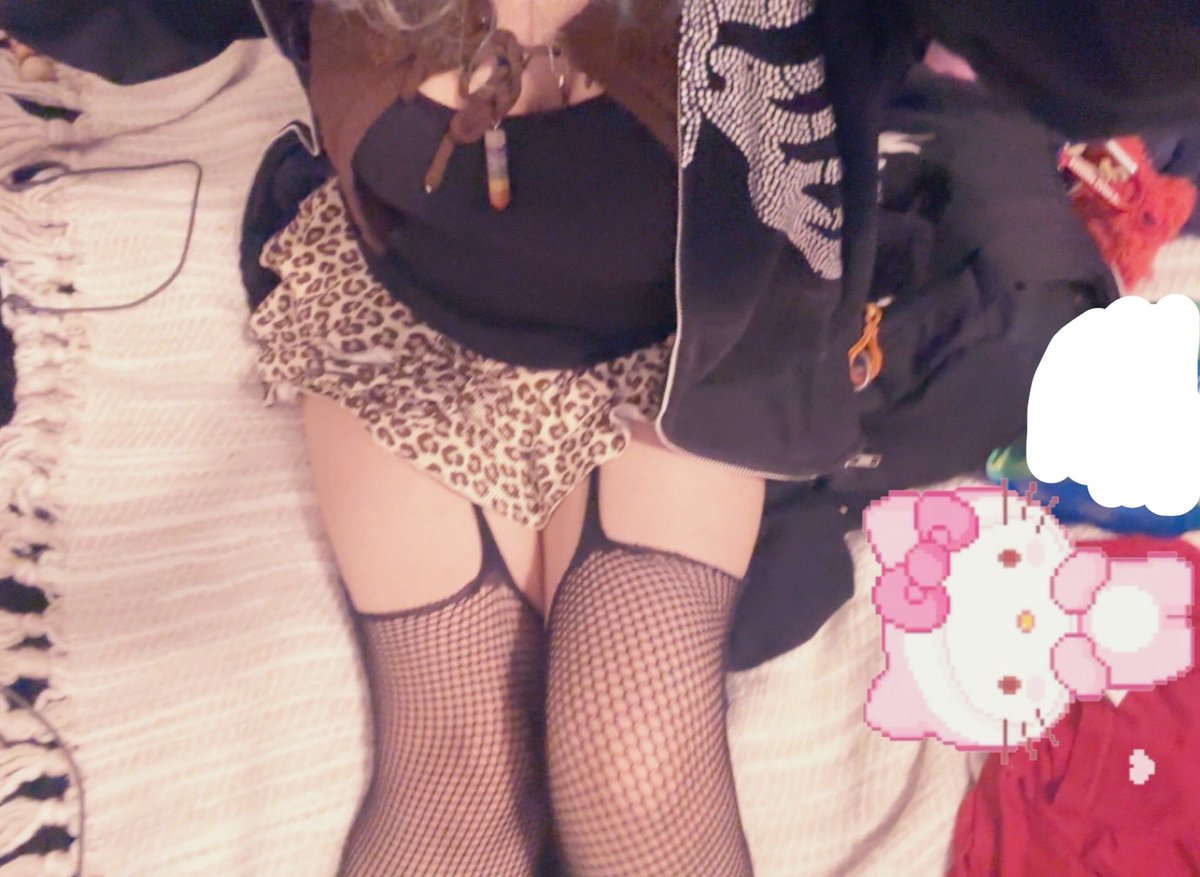 R4bidRabbit's tweet photo. drinking alone.. once again </3 https://t.co/G9VV1IvVPG