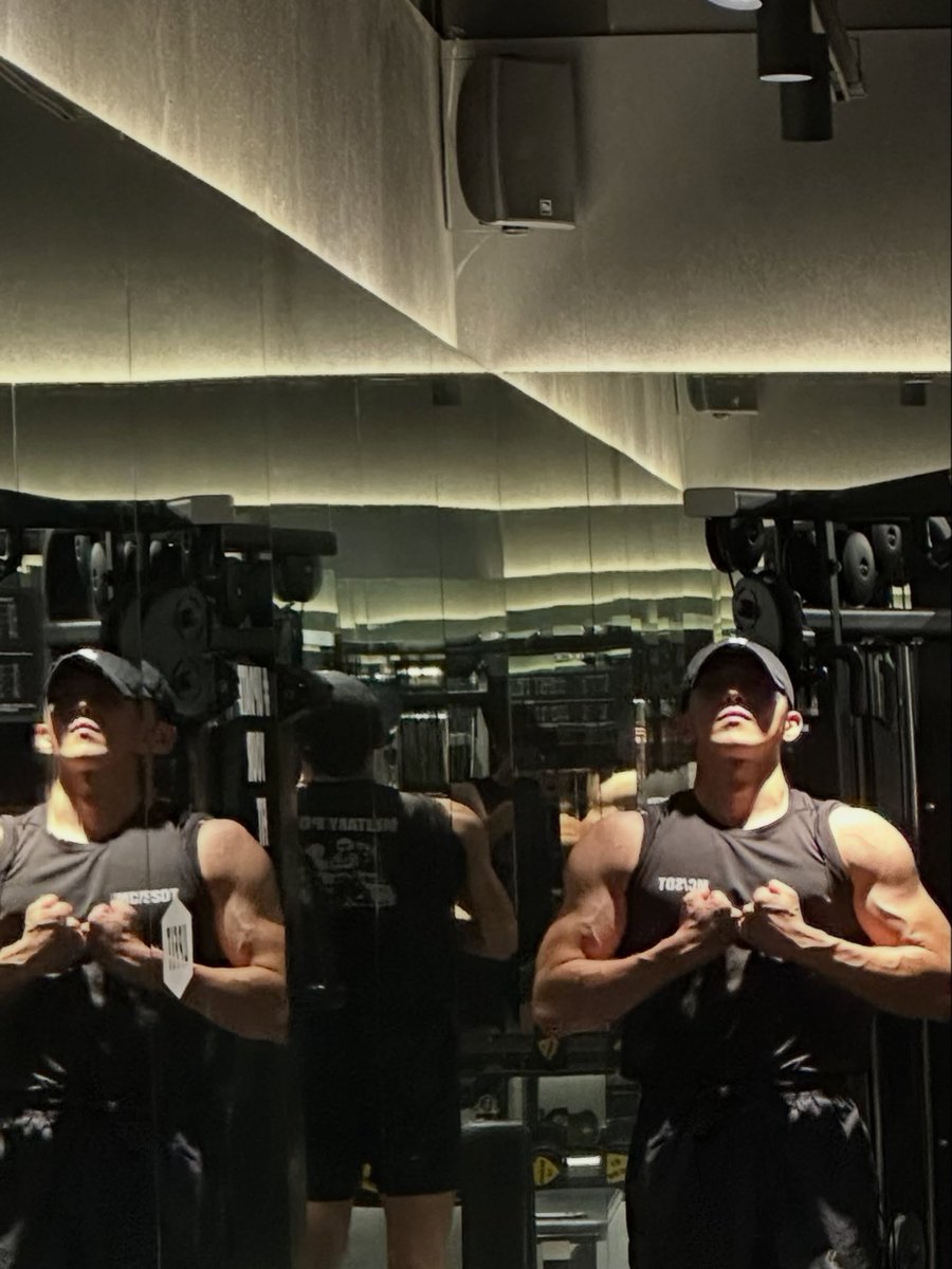 wngurdld's tweet photo. 260723 남주혁 인스타 업데이트 ❤︎

2025~9000👋 https://t.co/i1NHYhWI1H