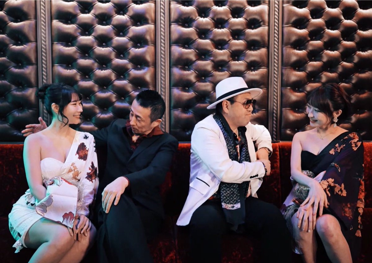 kyushugen's tweet photo. 今週の「九州源一生青春ラジオ!」
今回は”天女か薔薇か”の曲紹介&7/26自己満足ⅢLive
についてお話します!
※Liveがまだすばい!
※天女☺️薔薇😍
★放送日7/24(金)17:00~17:30
★dreams FM 76.5 MHz
★インターネットラジオ
https://t.co/jWbcA9yhEG
#九州源 #dreamsFM #久留米 #ラジオ #RISEUP #天女 #薔薇