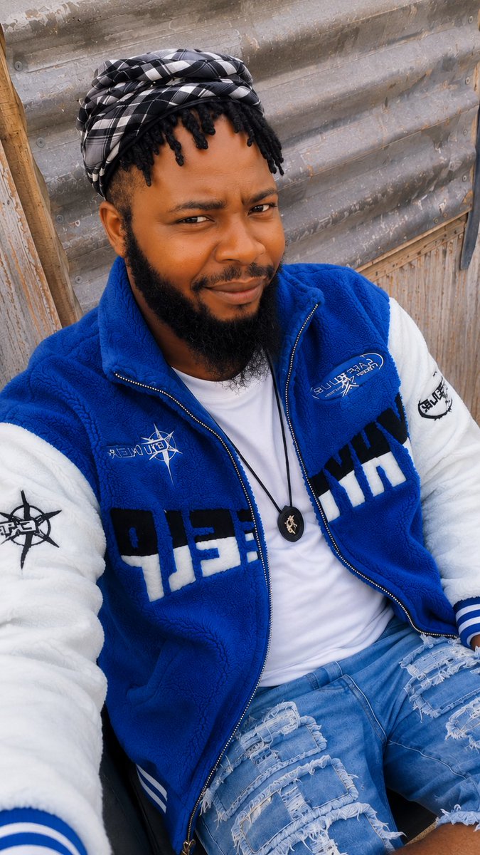 Engr_Abdullahsk's tweet photo. I'm Still single please can we exchange WhatsApp number??😭😭 https://t.co/KEImYTjvbL