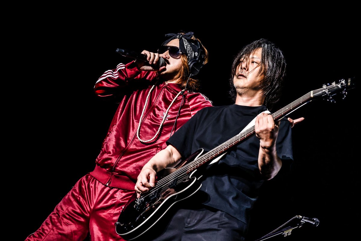 JUNGLE_LIFE's tweet photo. 黒夢、トヨタアリーナ3 days完走！　2027年の新たなツアー開催も発表

https://t.co/1j7ssqHBoG https://t.co/3qXyCS8aXY