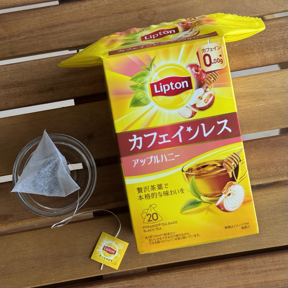 nochi_cha's tweet photo. アイスティー

アップルハニー カフェインレス（リプトン）

すごくおいしいカフェインレス紅茶です！
#のちティーバッグ記録 https://t.co/ijptqBU3qK