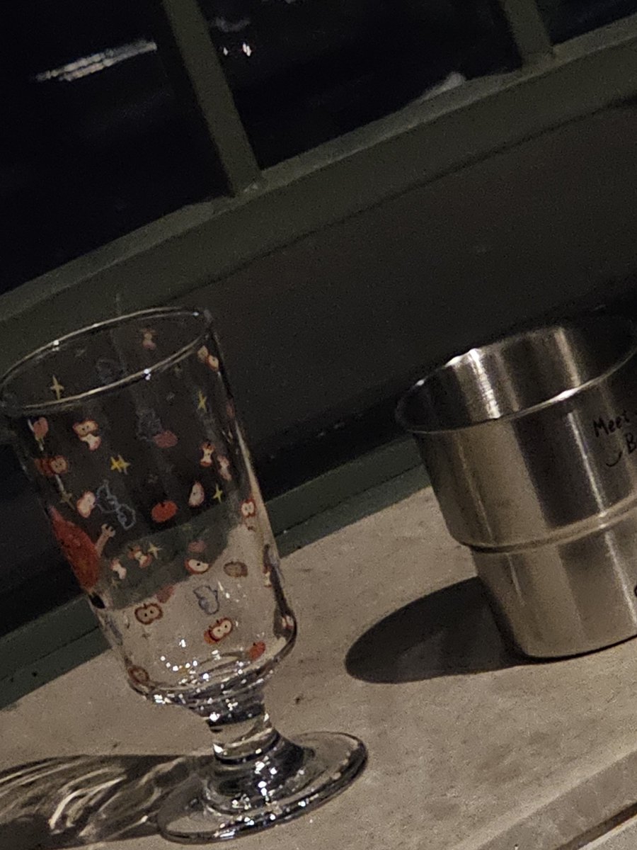SeemNg09's tweet photo. 新的玻璃杯❤ kkk https://t.co/COdi1pIfo8