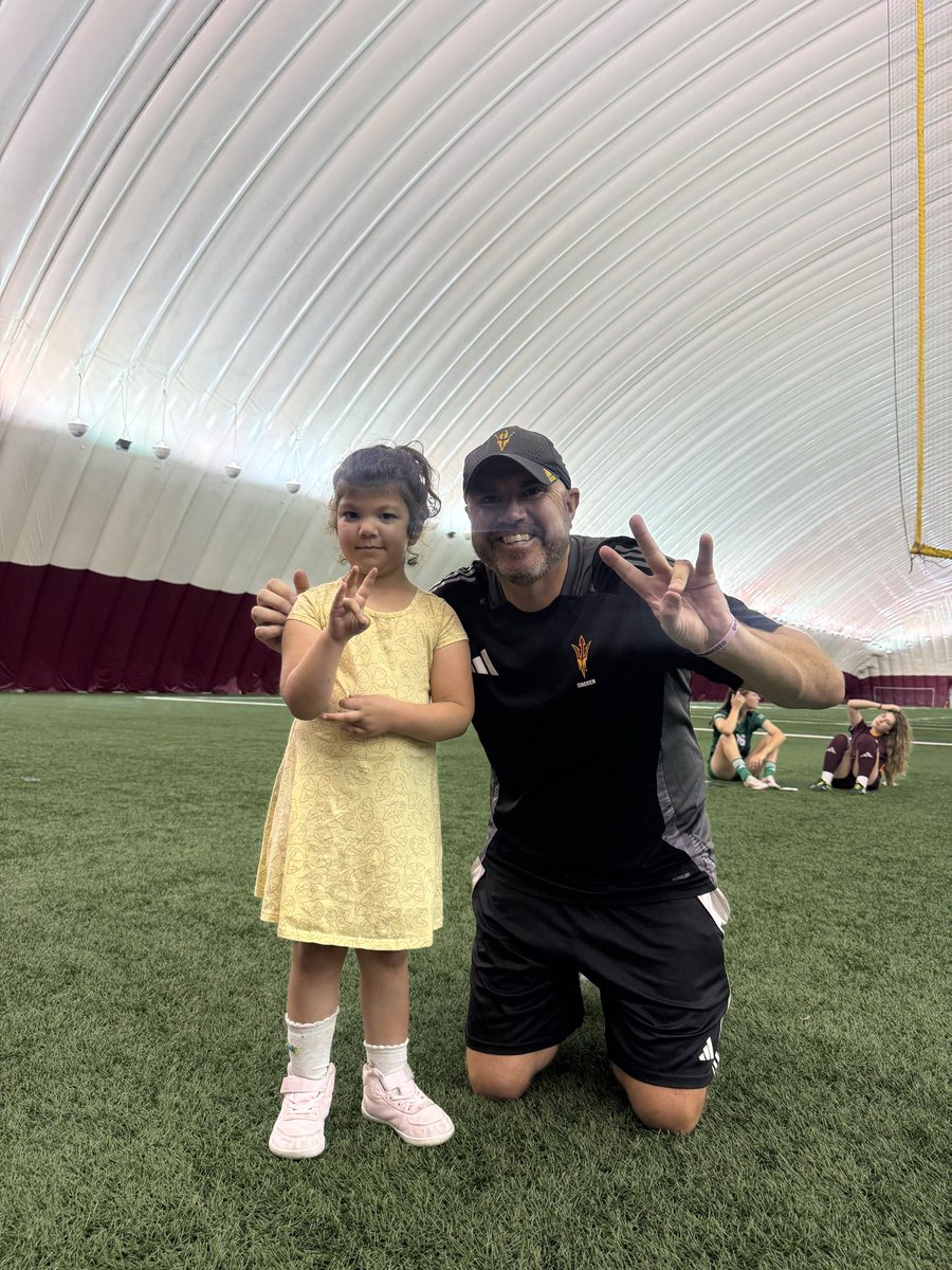 GrahamWinkworth's tweet photo. I got to meet the newest member of Sun Devil Soccer today! Meet my new friend Seesee. The girls have teamed up with Team Impact and I cannot wait to have Seesee around the girls all year. #AmazingDevils #WhatItsAllAbout https://t.co/UdPP4LXz63