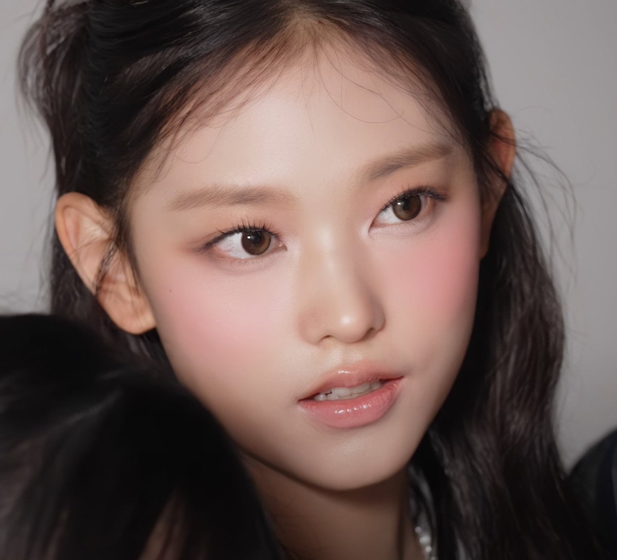 meonghaerin's tweet photo. https://t.co/24AVR3dOj6