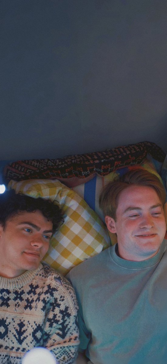 unlockscreen's tweet photo. — Nick &amp; Charlie | Heartstopper Forever wallpapers 🍂✨

like &amp; rt if you use it!! /math https://t.co/g4s9oZvJev