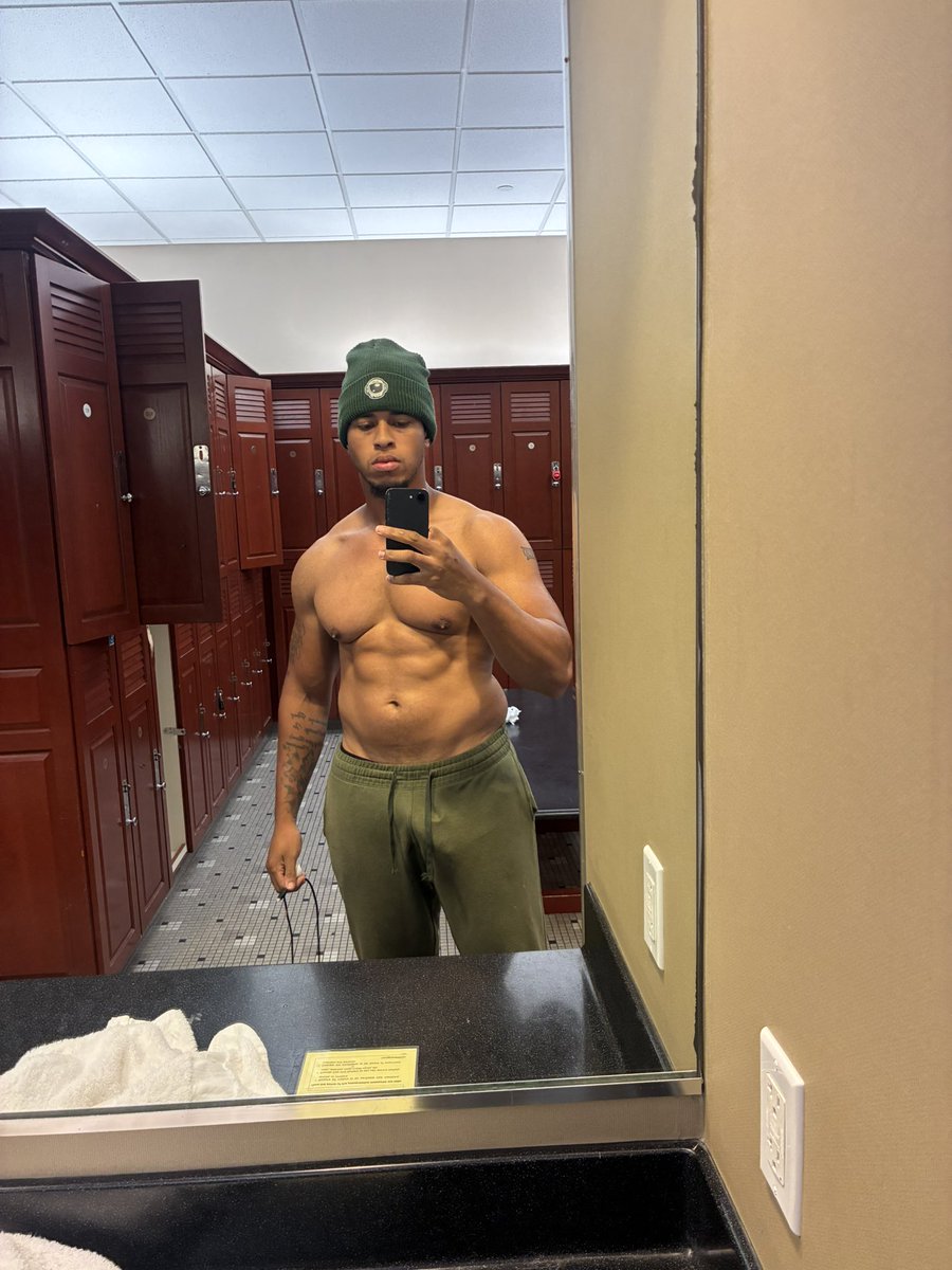 JustNastyTx's tweet photo. Chest Day 💪🏽 https://t.co/PUEnMPw9XT