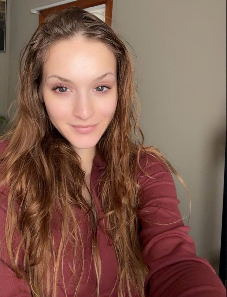 BlierRob75059's tweet photo. What do we think of Allie?? https://t.co/3YiYIbeBcO