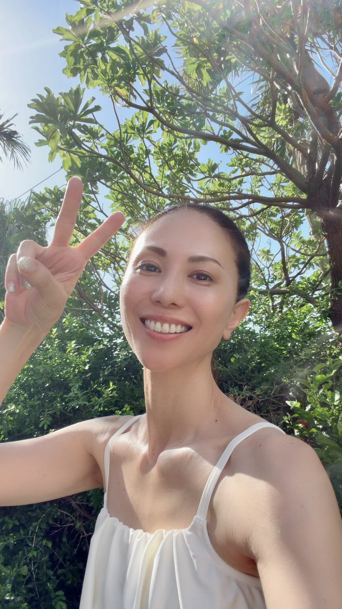 MAX_NANA_'s tweet photo. 夏の沖縄を満喫☀️ https://t.co/kdx6e55kLr
