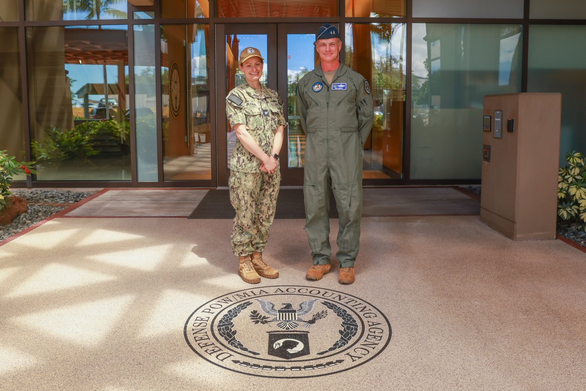 dodpaa's tweet photo. U.S. Air Force Maj. Gen. Michael R. Drowley, Chief of Staff, @USPACOM, visited the Daniel K. Inouye DPAA Center of Excellence on July 22 to learn how DPAA uses science, history and investigative expertise to account for missing U.S. personnel. https://t.co/szMxNj3dCN