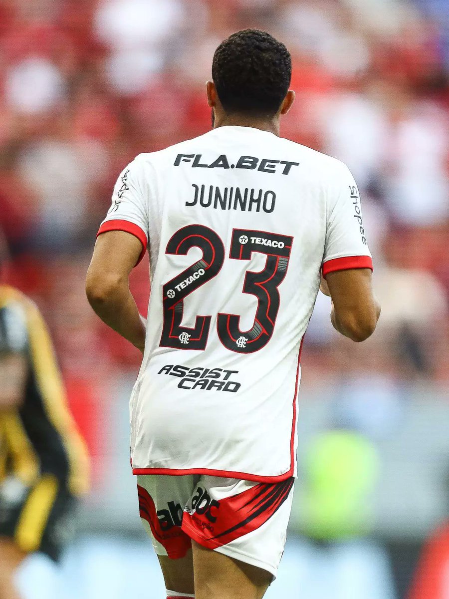 PodSetorNorte's tweet photo. Camisa de gigante. https://t.co/zZsE7tnE1E