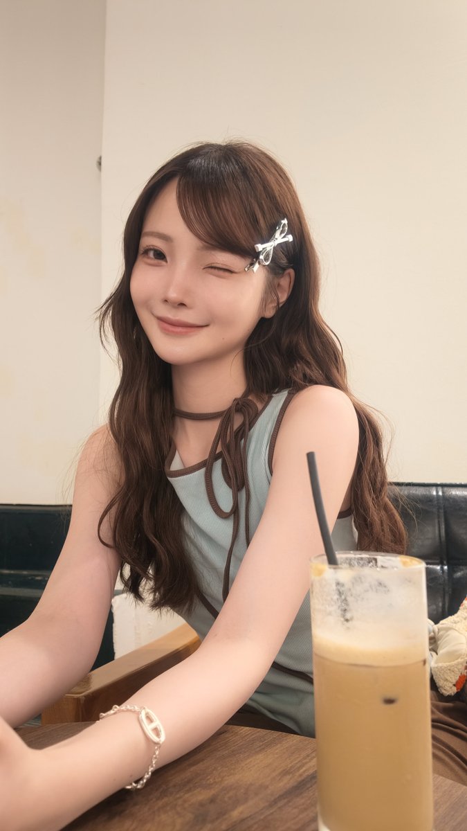 _Hime_Araya_'s tweet photo. おはよう🌼💚 https://t.co/dxg3rDIE8t