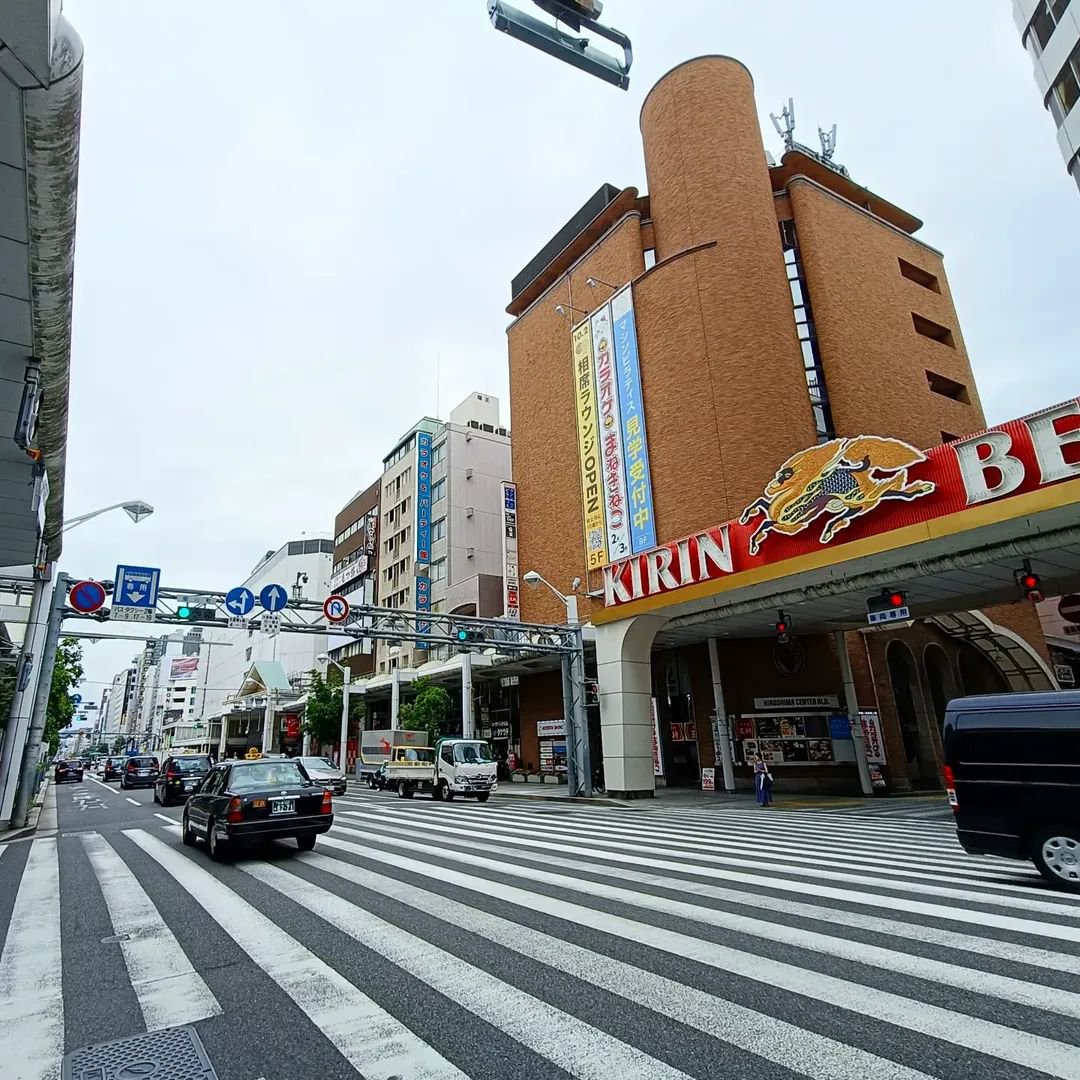 TourTokyo1's tweet photo. 〈Go to Hiroshima〉
Walking at Hiroshima City

【Come to our site and check it out!】
https://t.co/aDcjG7rMHl

#japan #japantravel #traveljapan #japantrip #instagramjapan #japanphoto 
#travel #trip #japantour #日本旅行 #日本 #hiroshima #hiroshimatravel #hiroshimatrip #広島 https://t.co/Mw18PVZZTP