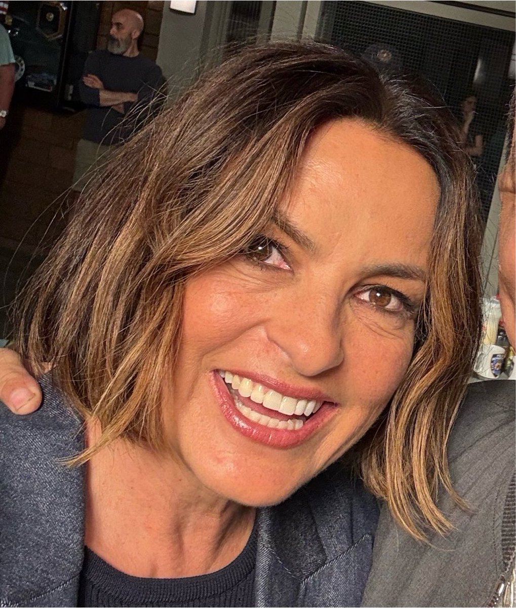 oliviasgreenmug's tweet photo. We are so back!!! (now if only she’d dye it dark again 🥹) https://t.co/Zd1bjmltt3