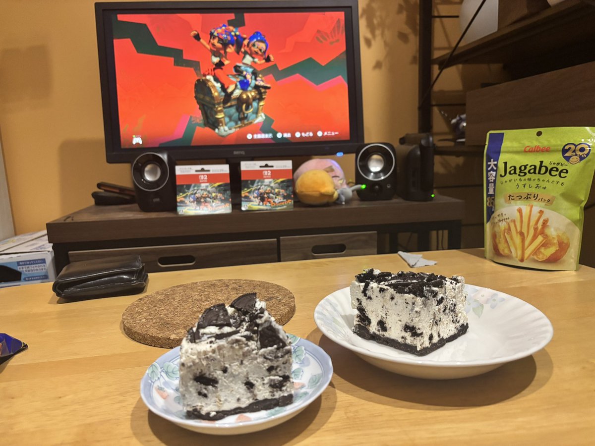loLo_0140's tweet photo. オレオケーキ作った🍰💕
食べながらオールでレイダーズᔦꙬᔨ https://t.co/72qEXLD1kO