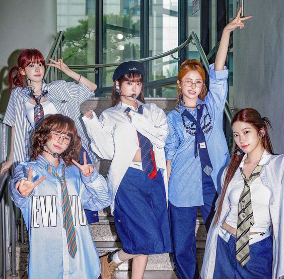 blingofruitop's tweet photo. ¡ Busco mutis !  (՞ . .՞)ꔫ ࣪ ˖♡
                        .🌿݁˖ #kpoptwt #studytwt

– Goblin , O5.
– Estudiante de publicidad
𐙚 : izone , le sserafim , ive , ateez.

˖ . 🍮 ˖𓍯⋆
Suelo ser muy activa cuando puedo, cualquier fandom es bienvenido

♡ / ↻ = mutis !! https://t.co/86Mz7hJMM3