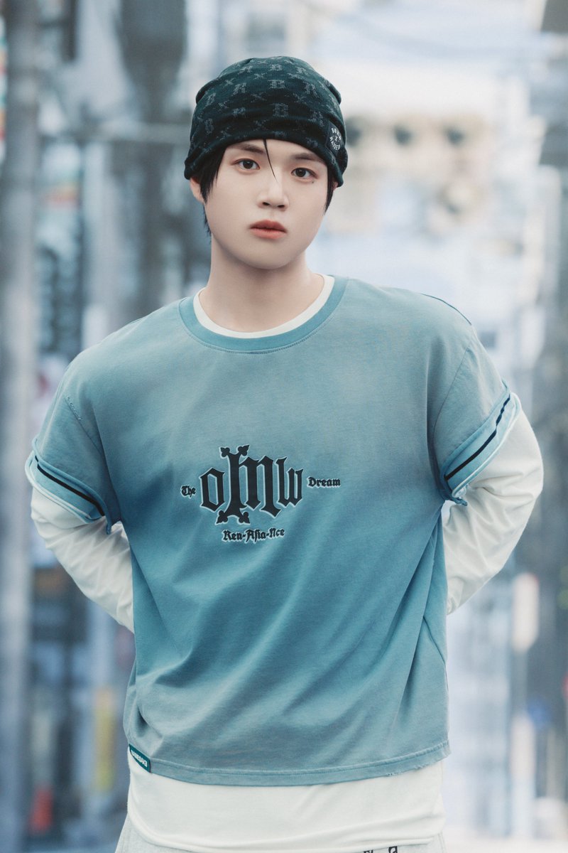 KO1KEYZofficial's tweet photo. 𝗔𝗥𝗧𝗜𝗦𝗧 𝗣𝗛𝗢𝗧𝗢
￣￣￣￣￣￣￣
#ISSA

DEBUT SINGLE
"KO1KEYZ"
2026.10.07 RELEASE

#KO1KEYZ #イッサ
#コイキーズ #코이키즈 https://t.co/7pohrhefs9