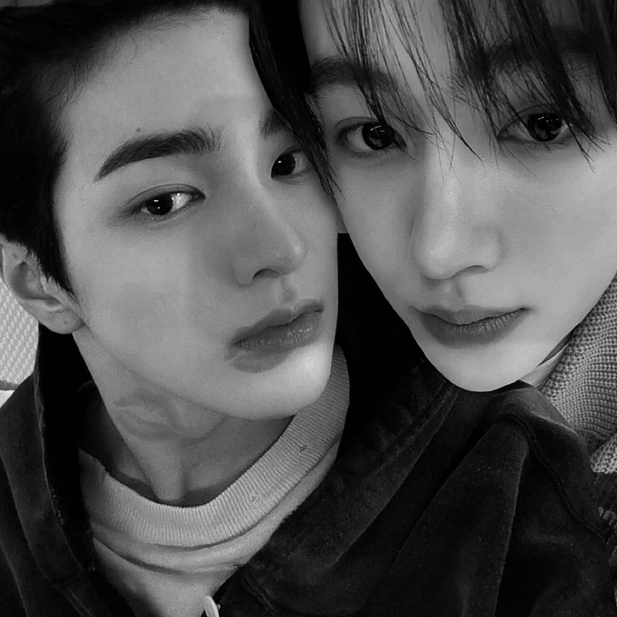lunatothemo0n's tweet photo. #KeonHyeon : selca manips by noi💟 https://t.co/m2VS80uIvs