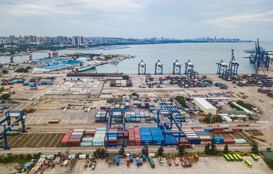 chinascio's tweet photo. China has now granted zero-#tariff policies for 63 countries, a #customs official said on Wednesday, as the country moves to further expand high-standard opening up.
 https://t.co/QlqADIBJR3 https://t.co/OsW78y6ctq