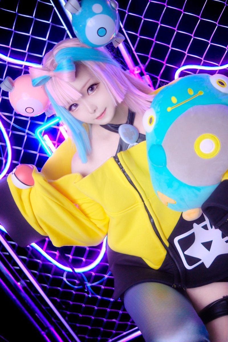 13xxx24s2's tweet photo. 【コスプレ  #cosplay 】
pkmn sv / ナンジャモ

『 おはこんハロチャオー！ 』

📷⟡.· @kinop0511 
 #スタジオアローズ https://t.co/CbgCYSwwXp