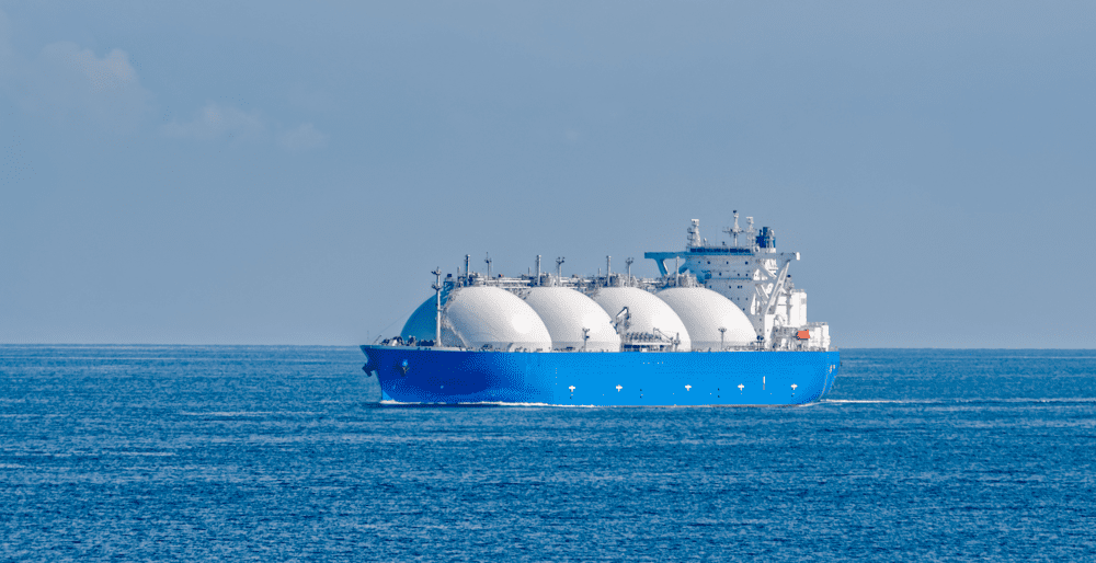 SPGEnergyLNG's tweet photo. China restarts #LNG re-exports on sufficient summer supply, stronger JKM

▪️Two cargoes reloaded so far in July after April pause
▪️Sufficient supply, higher JKM reopen reload opportunities

🖥️Full story: https://t.co/hMZsWzclk9 https://t.co/QEvBWfQDlt