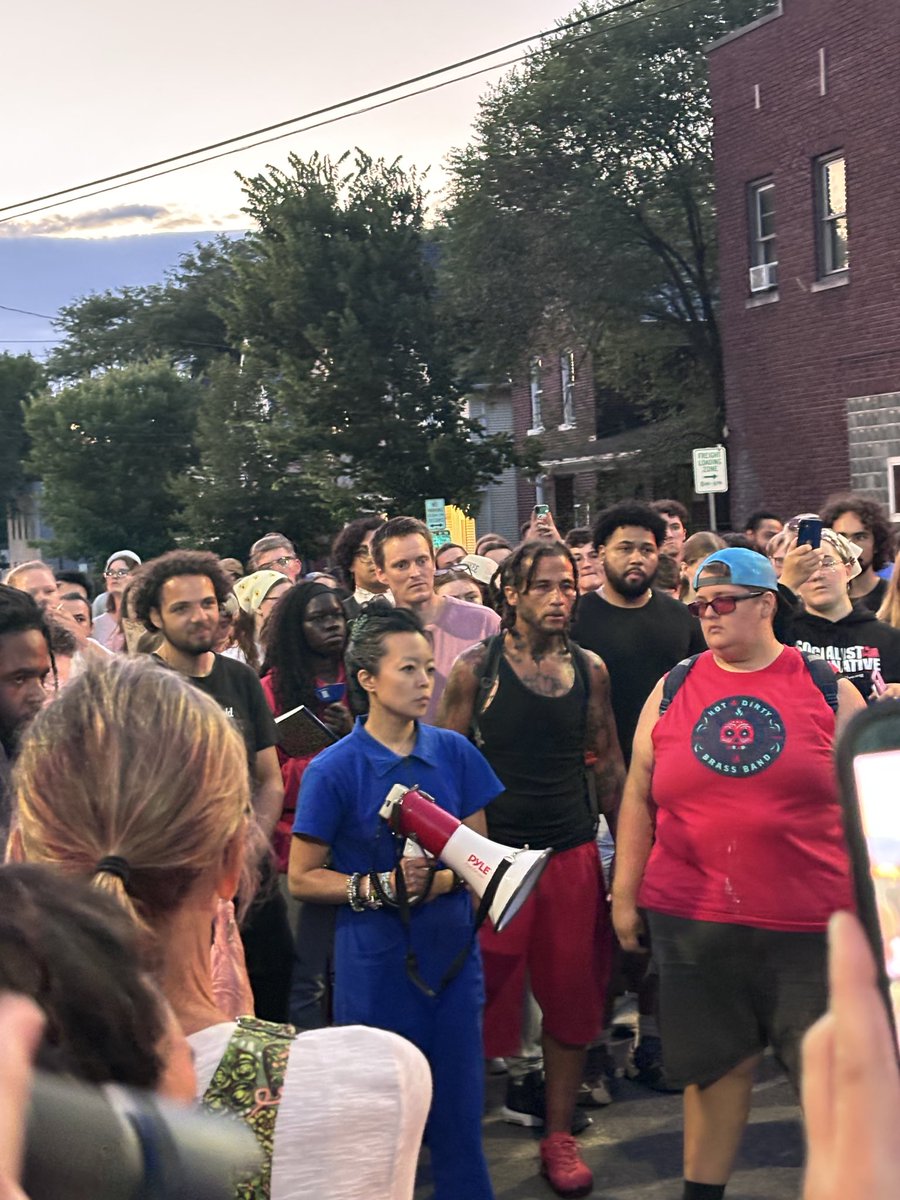 LeftistAmerican's tweet photo. Francesca Hong tonight in #madison #madisonwi #coreyruiz #police #acab #hong #francescahong https://t.co/e8cpgNAhXE