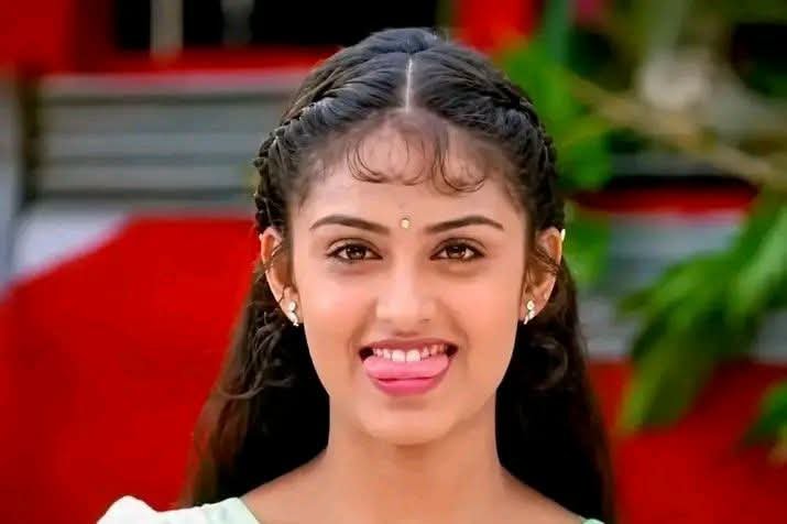 karuvachi_offcl's tweet photo. எல்லாத்துலயும்  எப்பவும் பெட்டெரா  வேணும்னு தேடிட்டே  இருக்குறவங்க 
தேடி போய்  பெட்டெரான குழியில  தான் விழுவாங்கன்னு..🤭🤭
ஒரு  ஆய்வு  சொல்லுது..🚶🏻‍♀️🚶🏻‍♀️ https://t.co/tO98Oq6k53