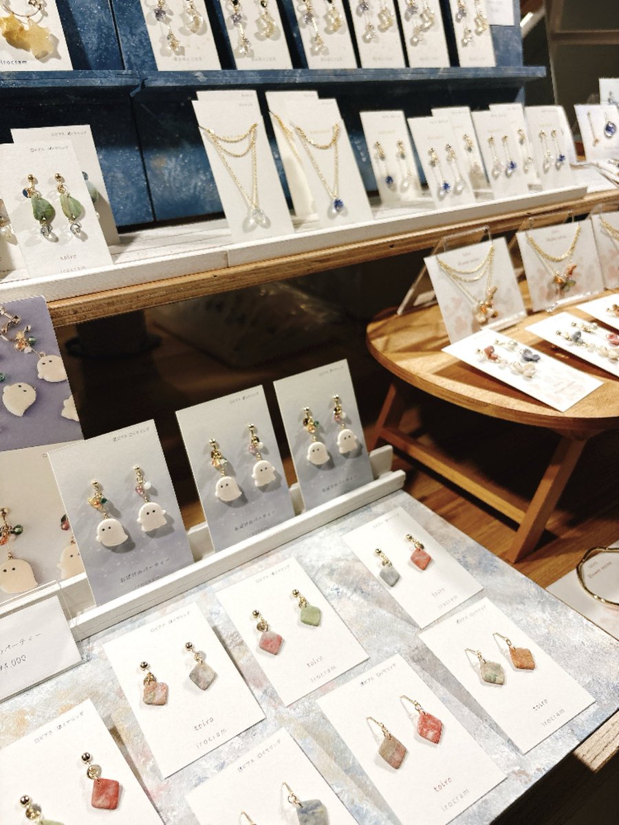 irocram_a's tweet photo. チカホにて19時まで
Select Market出展しています✨

ぜひお立ち寄りください💐👻 https://t.co/OHkIY11Q2g