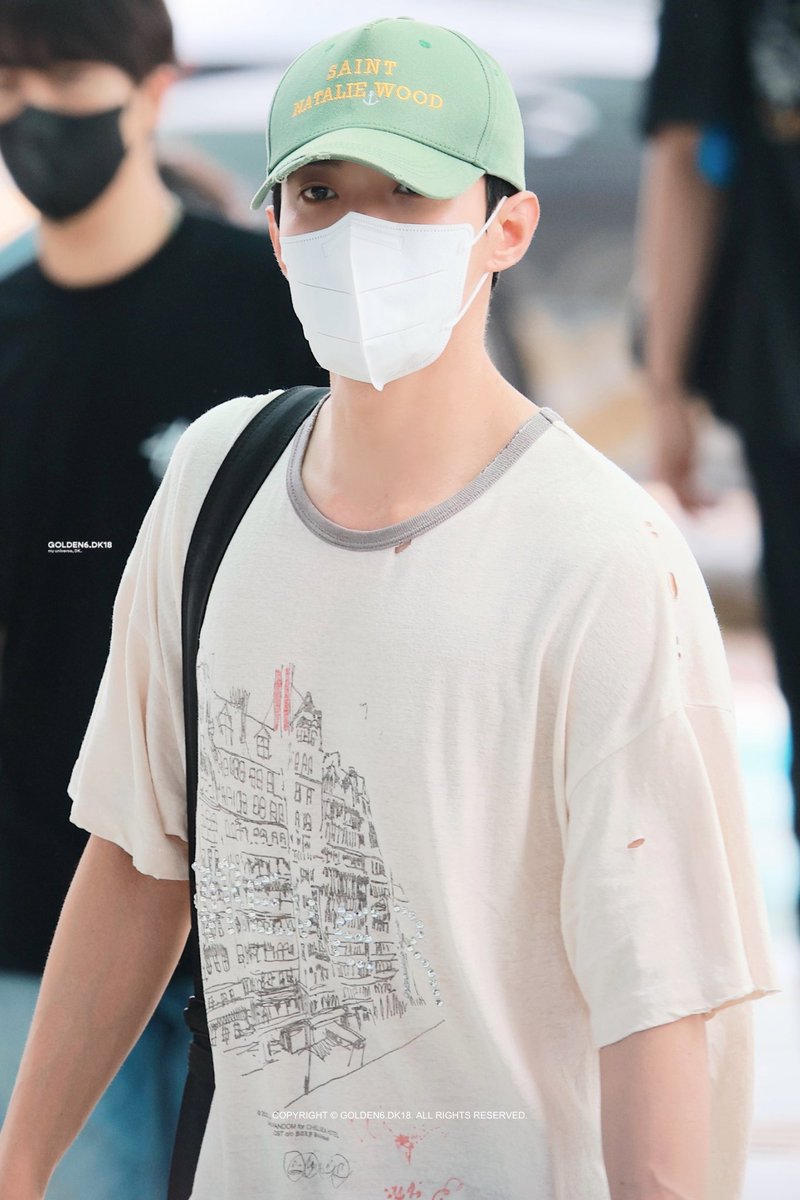 golden6_dk18's tweet photo. 20260723 ICN🇰🇷✈️KHH🇹🇼

가오슝 가자💚☘️

#SEVENTEEN #DK #도겸 #DOKYEOM #석민 #세븐틴 #ソクミン #ドギョム #李碩珉 @pledis_17 https://t.co/s7NtxpECzW