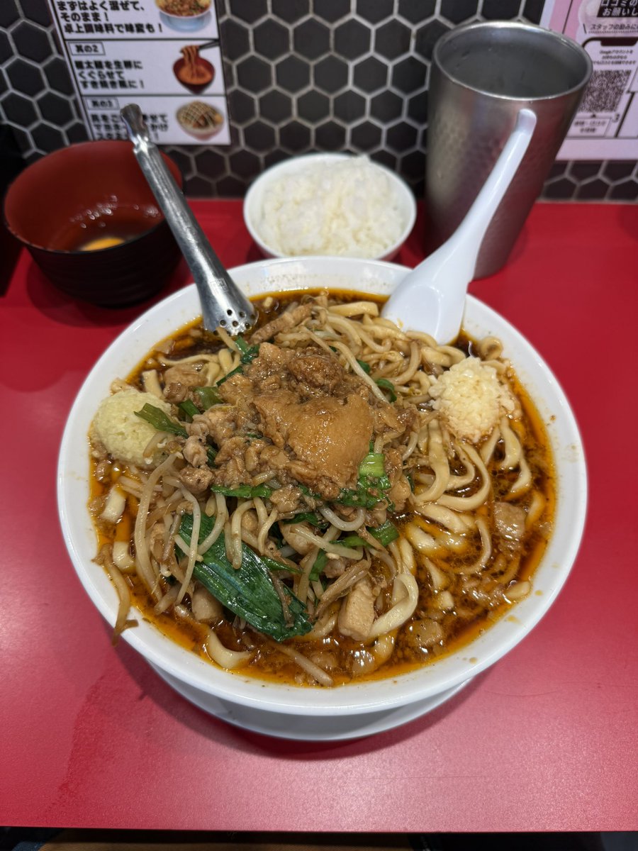 zemiosander's tweet photo. おはようございます。ちょっと一息。そういえば連休時にスタミナらーめんかわさ鬼でスタ満ソバ食べてきたので、載せときます。食べたことない味で美味しかったです。皆さんの1日が良い日でありますように。 https://t.co/rDs4Np84IO