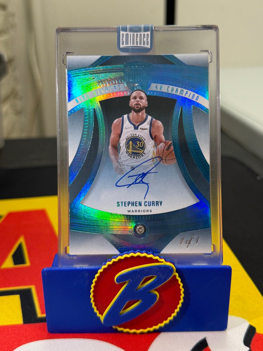 bigbodegasbreak's tweet photo. 💍 We just pulled the ONE OF ONE 2025 Eminence Steph Curry 4X Champion Auto! 💍

🏆 The biggest pulls LIVE at the Big Bodega 🏆

🚨 Follow us on Fanatics Live @ Big Bodegas Breaks 🚨 https://t.co/KW7zUtts5K