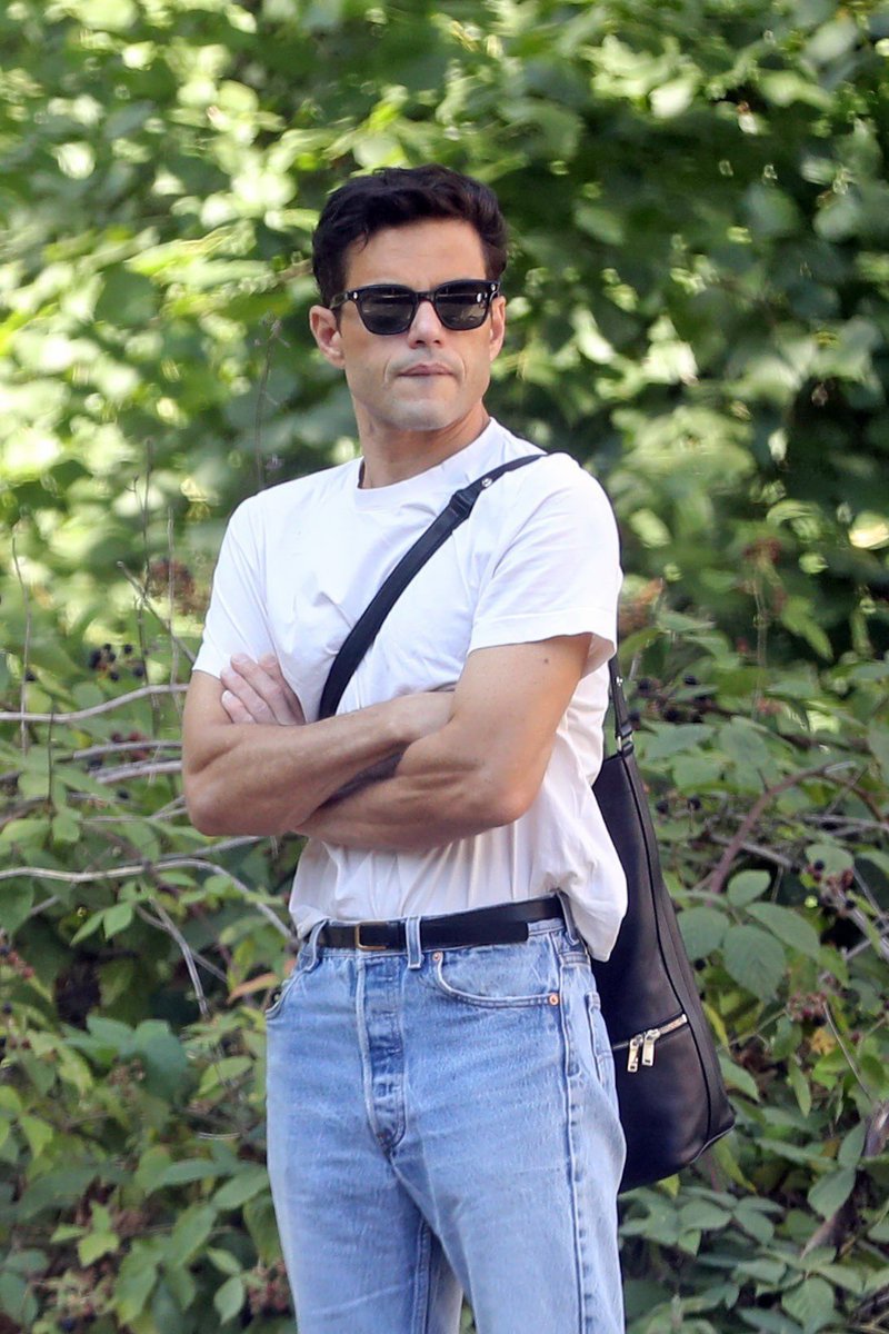 RamiMalek_KR's tweet photo. my love-hate situation with paparazzi sites continues https://t.co/bHerCGOIo2