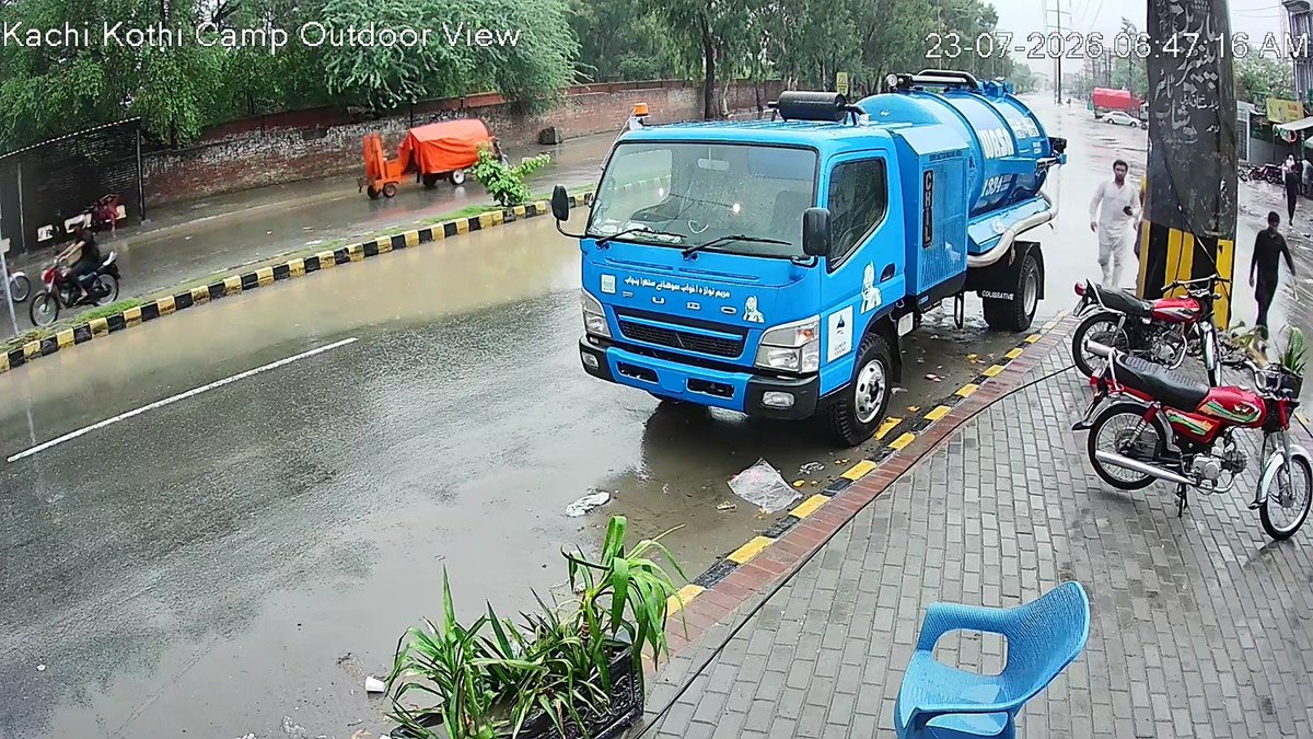lahore_wasa's tweet photo. Lahore Hotspots Cleared
WASA Lahore teams remained fully mobilized during the rainfall, carrying out continuous drainage operations to keep major hotspots clear and ensure smooth traffic flow across the city.
#WASALahore #Monsoon2026 #Lahore #PublicService #DrainageOperations https://t.co/tcNs0WQNsR