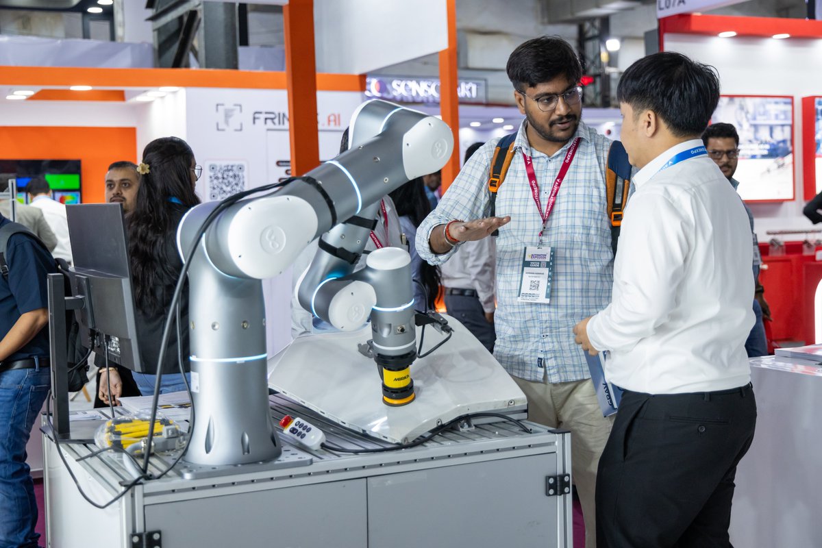 FlexivRobotics tweet picture