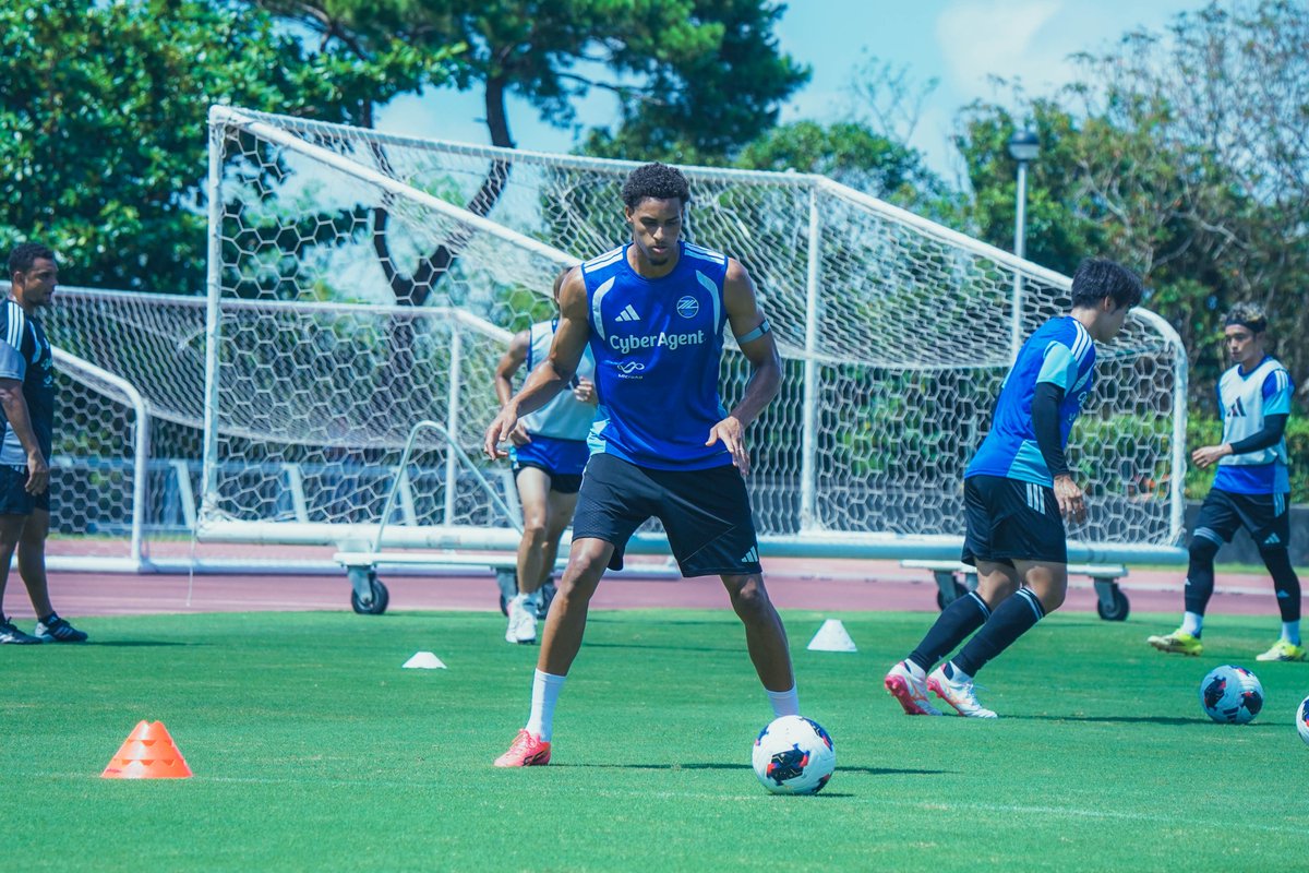 FcMachidaZelvia's tweet photo. 𝐖𝐞𝐥𝐜𝐨𝐦𝐞 𝐛𝐚𝐜𝐤🔵✨🇦🇺
おかえりテテ‼️

#テテイェンギ 選手
#FC町田ゼルビア #zelvia https://t.co/gDESvXPcMd
