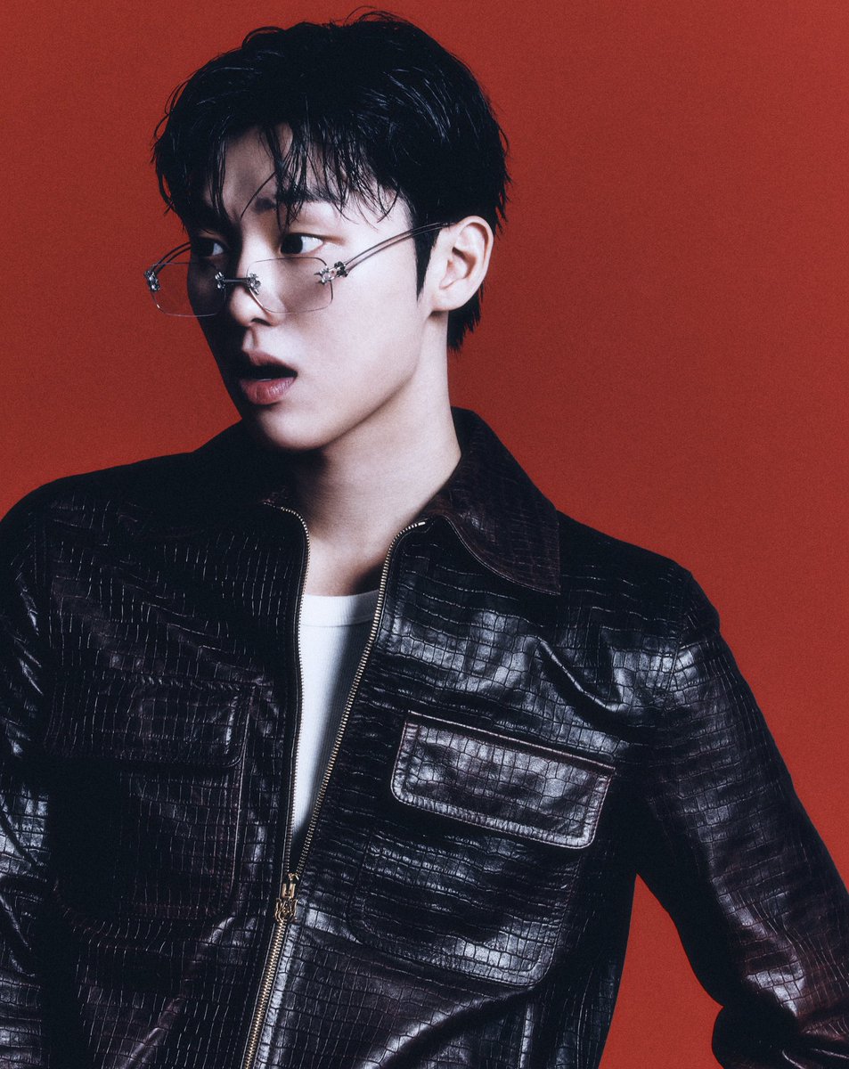 abtl5v2's tweet photo. 이런색 잘받음 red red https://t.co/dM3m6uMIM0