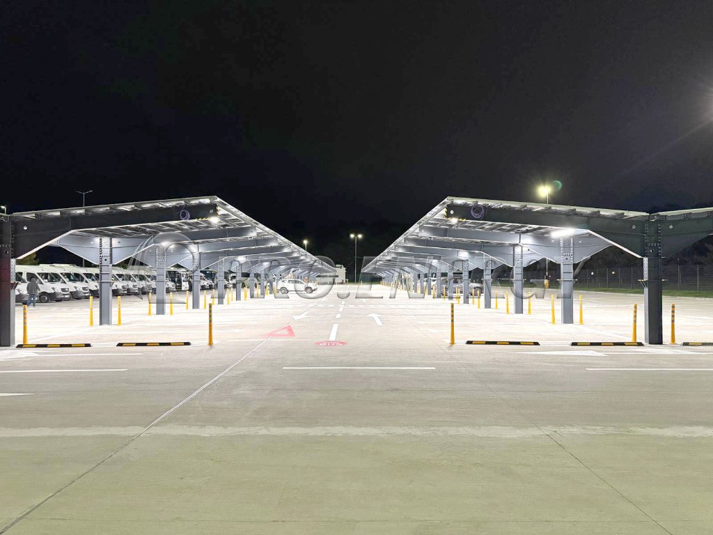 xmprofence's tweet photo. Sharing our solar carport project in Italy! T-shaped carbon steel design maximizes double-row parking space, cuts costs, and generates clean energy. Practical and efficient.
#SolarCarport #TMounting #ItalySolar #PROFENCE.ENERGY https://t.co/R9WbkKGNzU