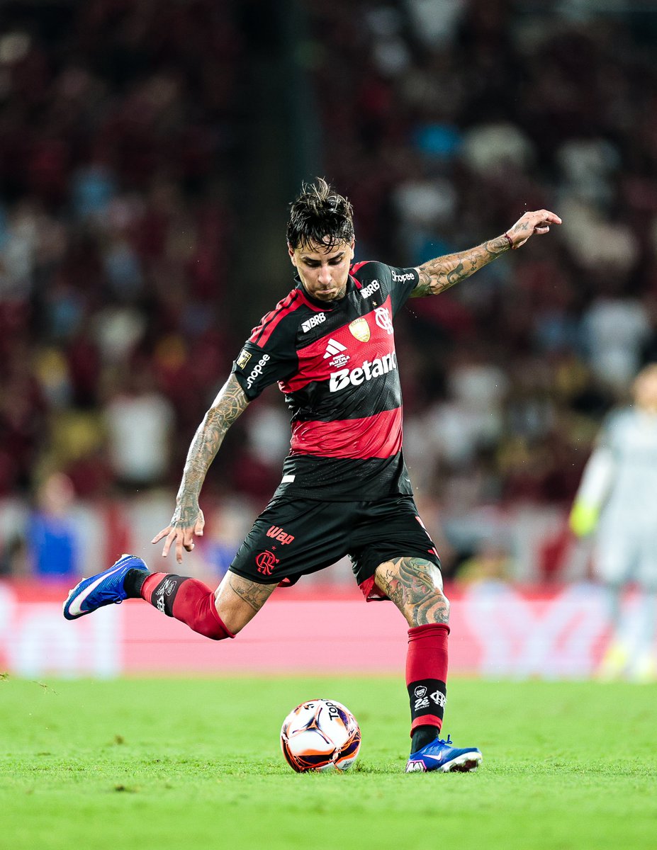 Chilenosxmundo_'s tweet photo. Erick Pulgar en la victoria 4-0 de Flamengo vs Chapecoense:
⏰ 90' Minutos
✅ 83/90 Pases precisos
♻️ 6 Recuperaciones 
⚔️ 4/5 Duelos ganados 
📈 7.1 Nota https://t.co/6BrCDysPRy