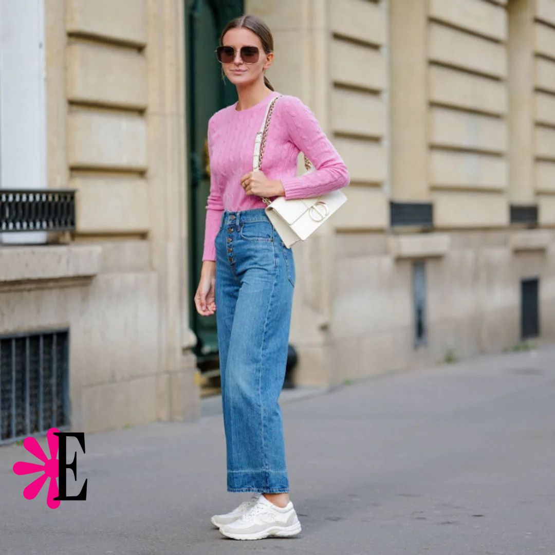Estampas's tweet photo. #Estampas | En momentos de crisis, la #moda también proporciona seguridad. El calzado es una de las prendas que permite caminar de forma resguardada: https://t.co/MgQTfLm4yt https://t.co/qoWflpVCWp