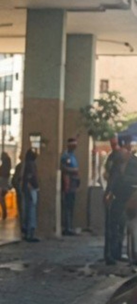 DavidVe98981544's tweet photo. @EmergenciasEc En presencia de 3 metropolitano @segura_ep esa institución debería desaparecer https://t.co/QeBLhPc3Gz