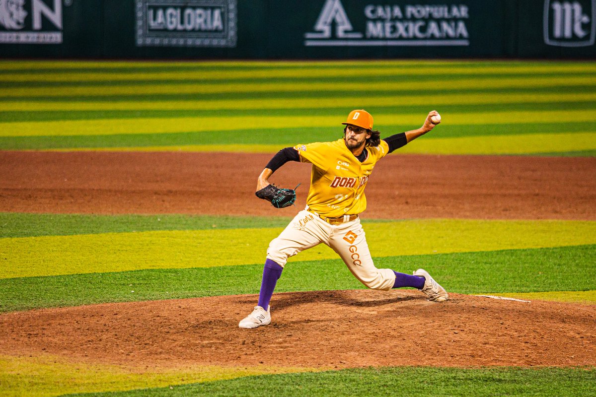 jardinizquierdo's tweet photo. #LMB ⚾️ Tercera entrada finalizada

🎙️Caliente de Durango toma la ventaja en el arranque del encuentro y, tras tres innings completos, se impone 3-0 sobre los Dorados de Chihuahua.

Aún queda mucho juego por delante. 🔥

@doradoschihLMB 
@calienteddgo 

📸@doradoschihLMB 

#LMB #Dorados #CalienteDeDurango #Beisbol #BeisbolMexicano