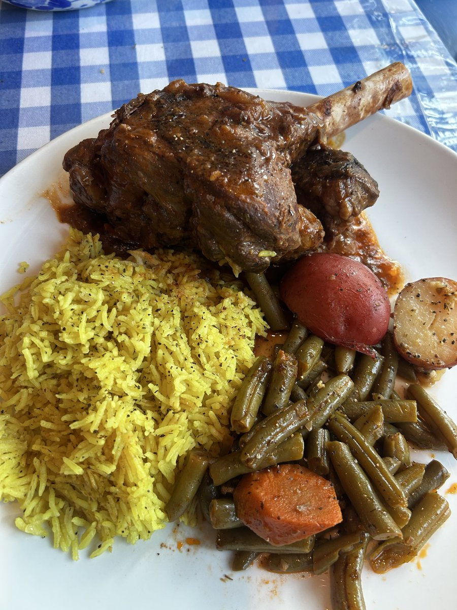 ChristoMCFC's tweet photo. Greek food is the best food in the world. There’s no debate. #lambshank #greekfood #ellada https://t.co/Q8NqQMIe2m