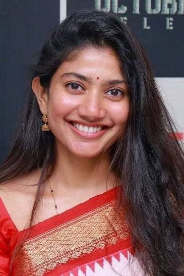 CineTent's tweet photo. Big update on Mani Ratnam’s next with #VijaySethupathi revealed 🚨

Following the debacle of Thug Life, legendary director Mani Ratnam has now joined hands with Makkal Selvan Vijay Sethupathi. Star heroine #SaiPallavi plays the female lead. https://t.co/PfG09vn0cG