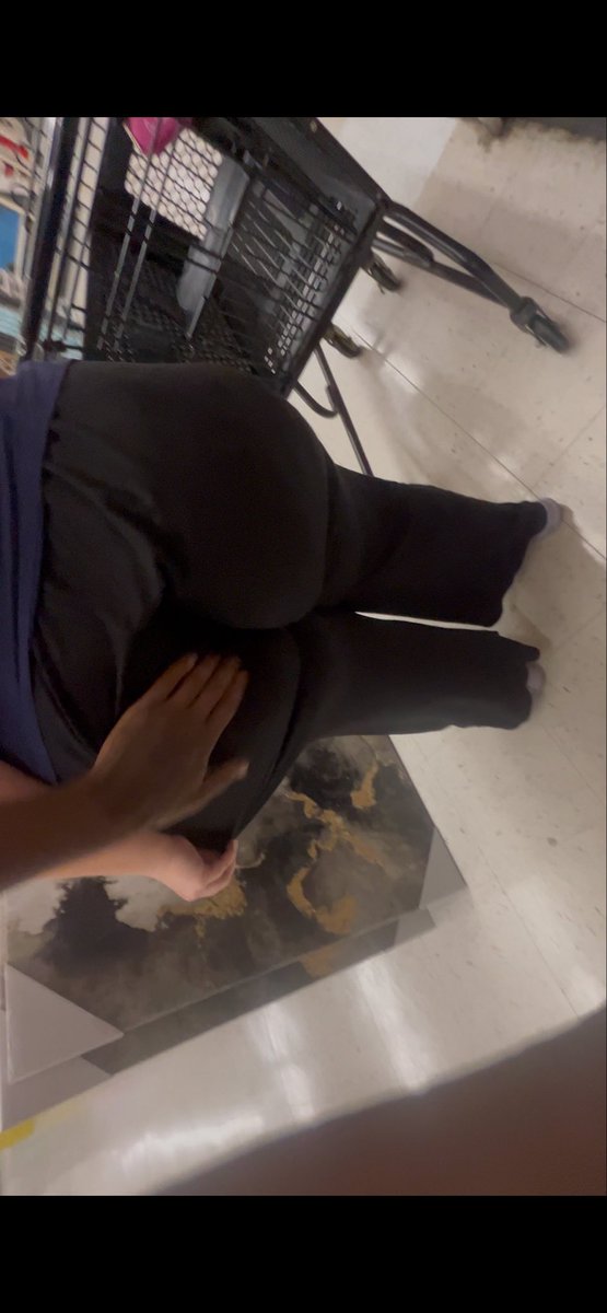THATGUYY45ka's tweet photo. Dm for full Vid

#candid #candids #public #publicflash #flash #spiderswipe #dickflash https://t.co/c1ho1adf5l