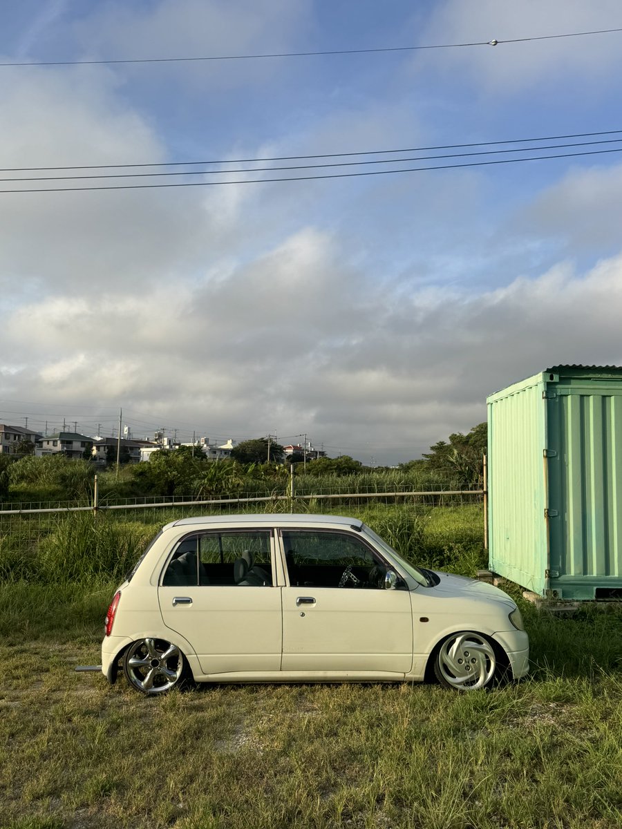 ryoyaday_'s tweet photo. この前ミラにギャル���たいな女の子乗せたら
普通の女の人はこんな車乗らないよ？
って言われた https://t.co/ZKhEQE8yGh