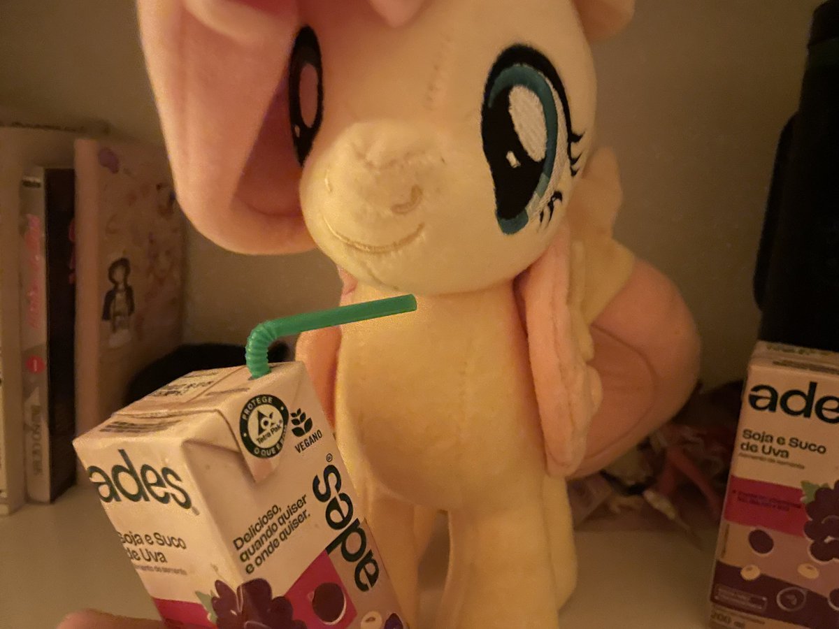 shrkwife's tweet photo. drink up fluttershy https://t.co/IcUggEBu37