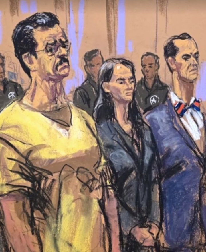 ElRelampagoSur's tweet photo. 🎨 Del boceto a la realidad: Nicolás Maduro en tribunales según la IA

​Hoy comparto con ustedes esta representación generada con Inteligencia Artificial, basada en el boceto que un caricaturista logró capturar durante la audiencia en los tribunales. https://t.co/oi3EoYKRrq