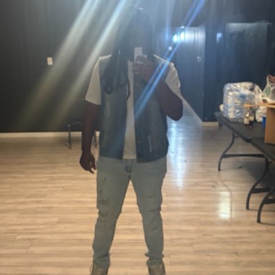YoBoyDee36's tweet photo. #NewProfilePic https://t.co/aUwbfrju1Z